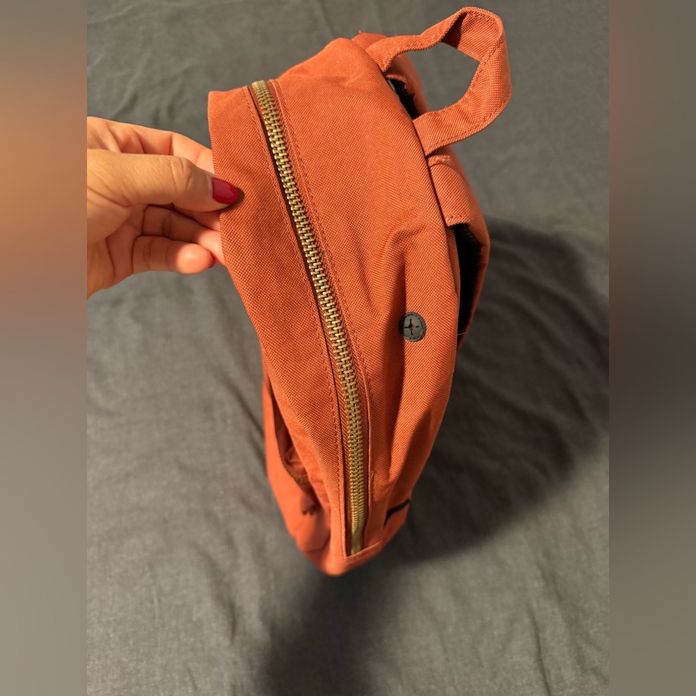 Herschel Backpack - Picture 4 of 8